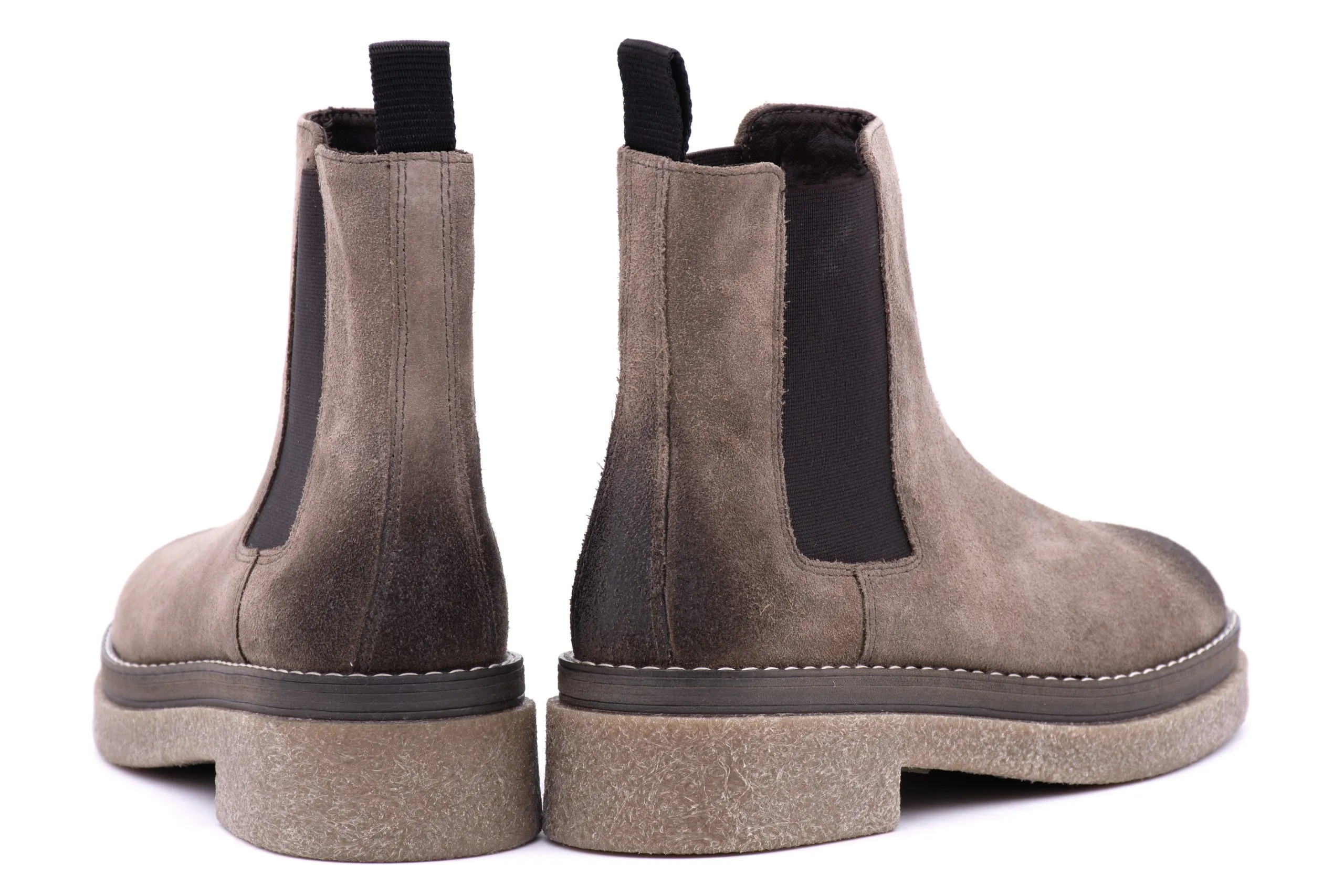 Chelsea Boot in Suede