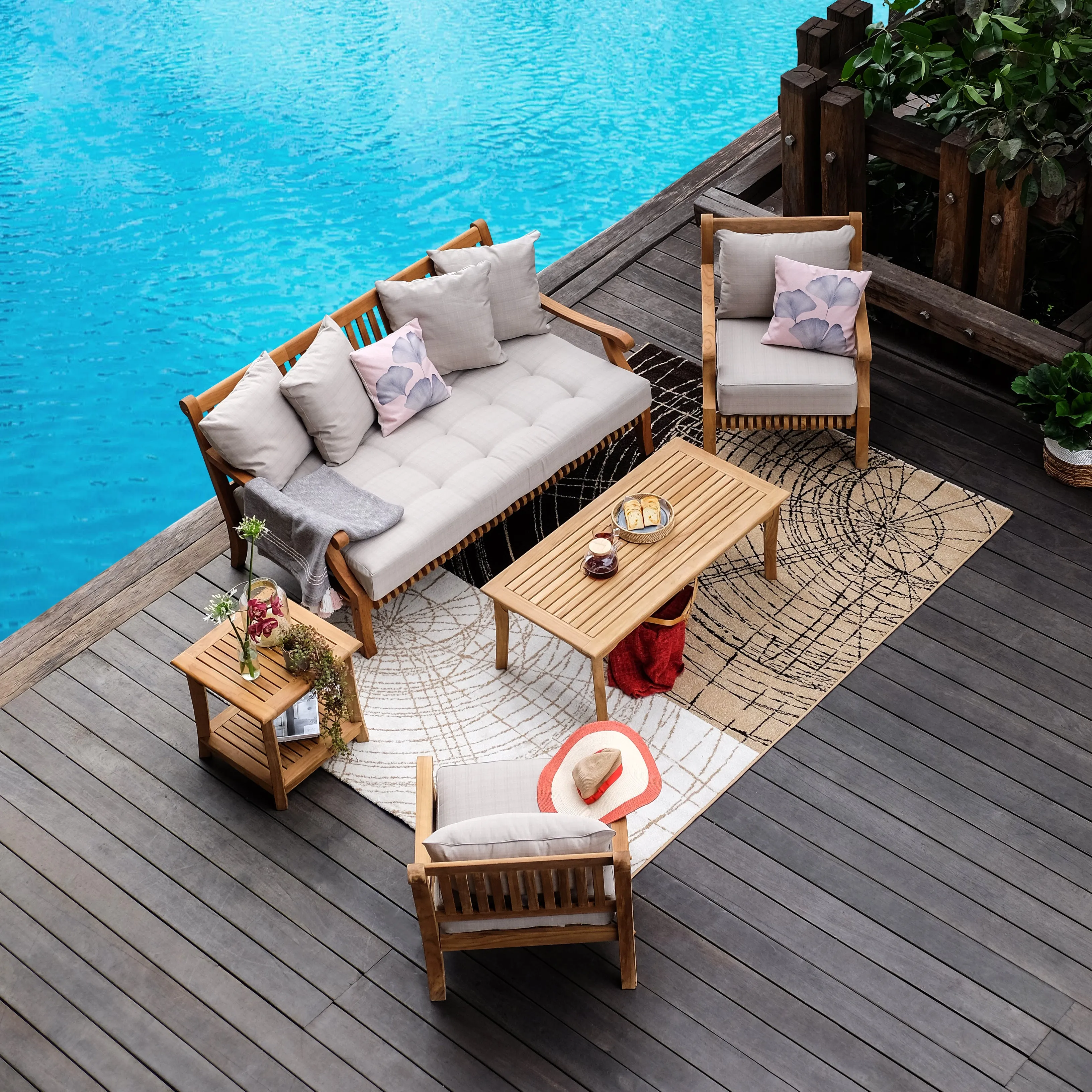 Mosko Teak Wood Outdoor Coffee Table