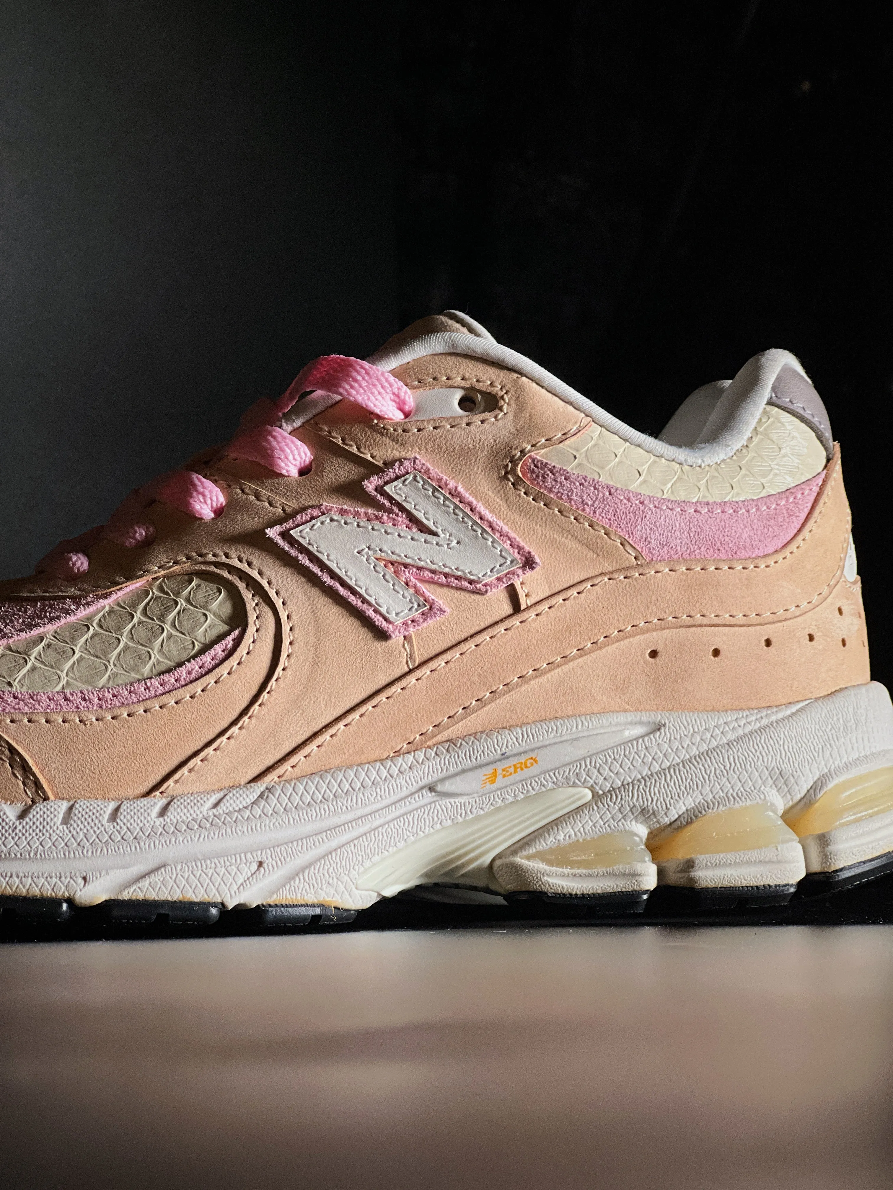 New Balance 2002R Rose Petal