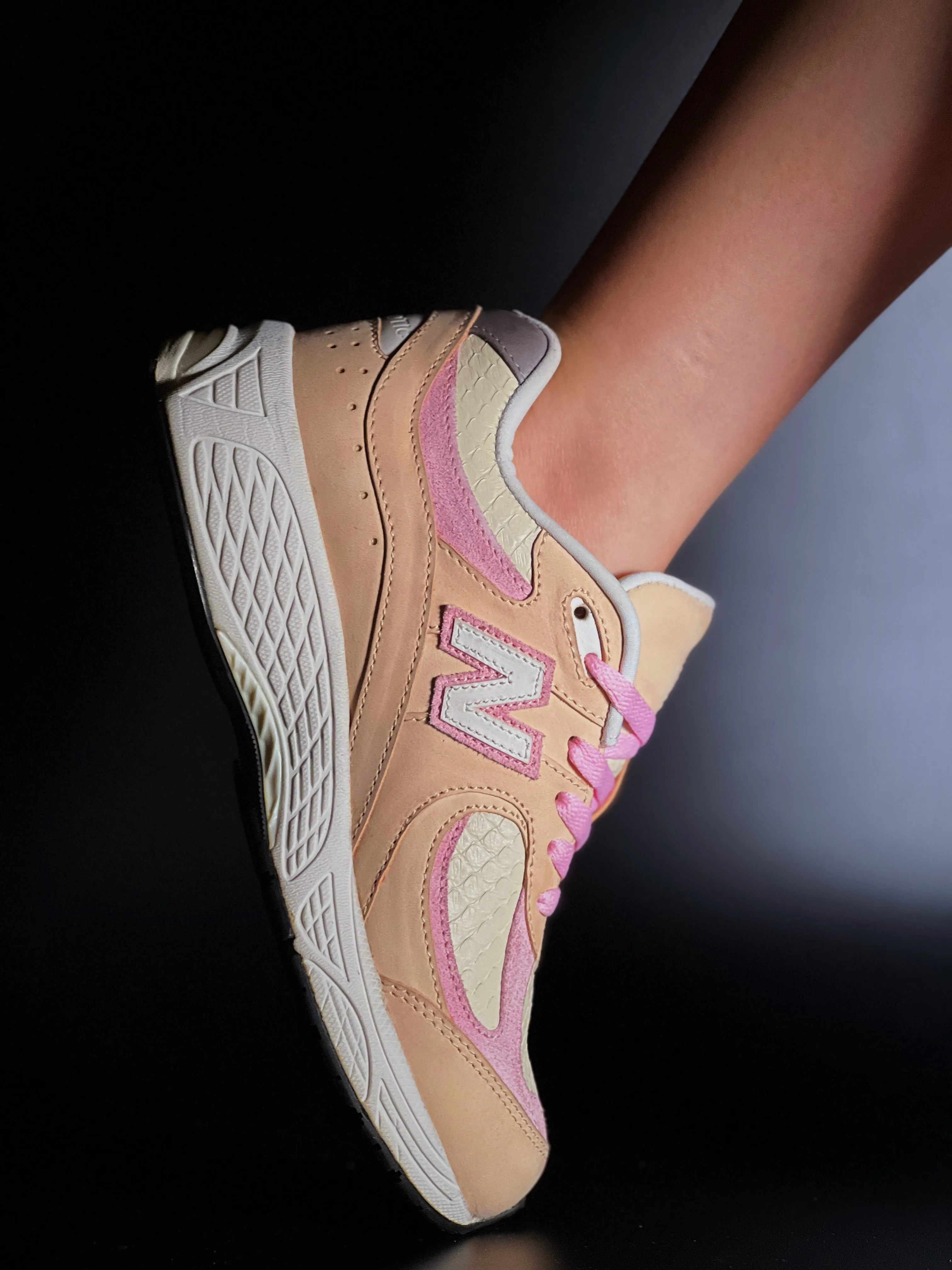 New Balance 2002R Rose Petal