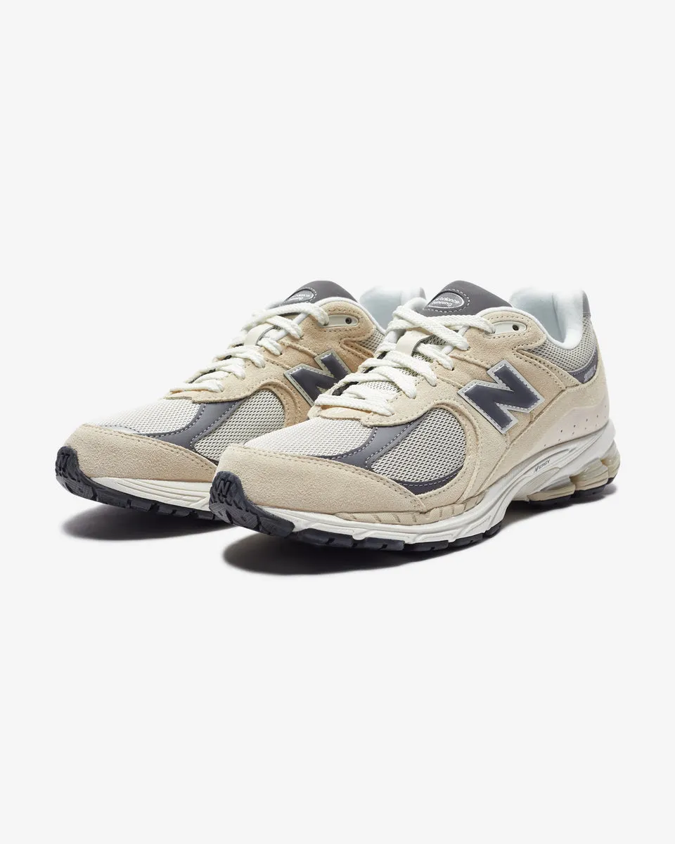 NEW BALANCE 2002R - SANDSTONE