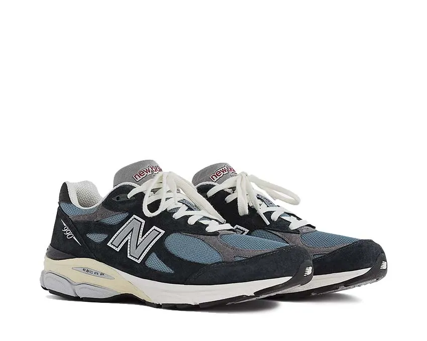 New Balance 990v3