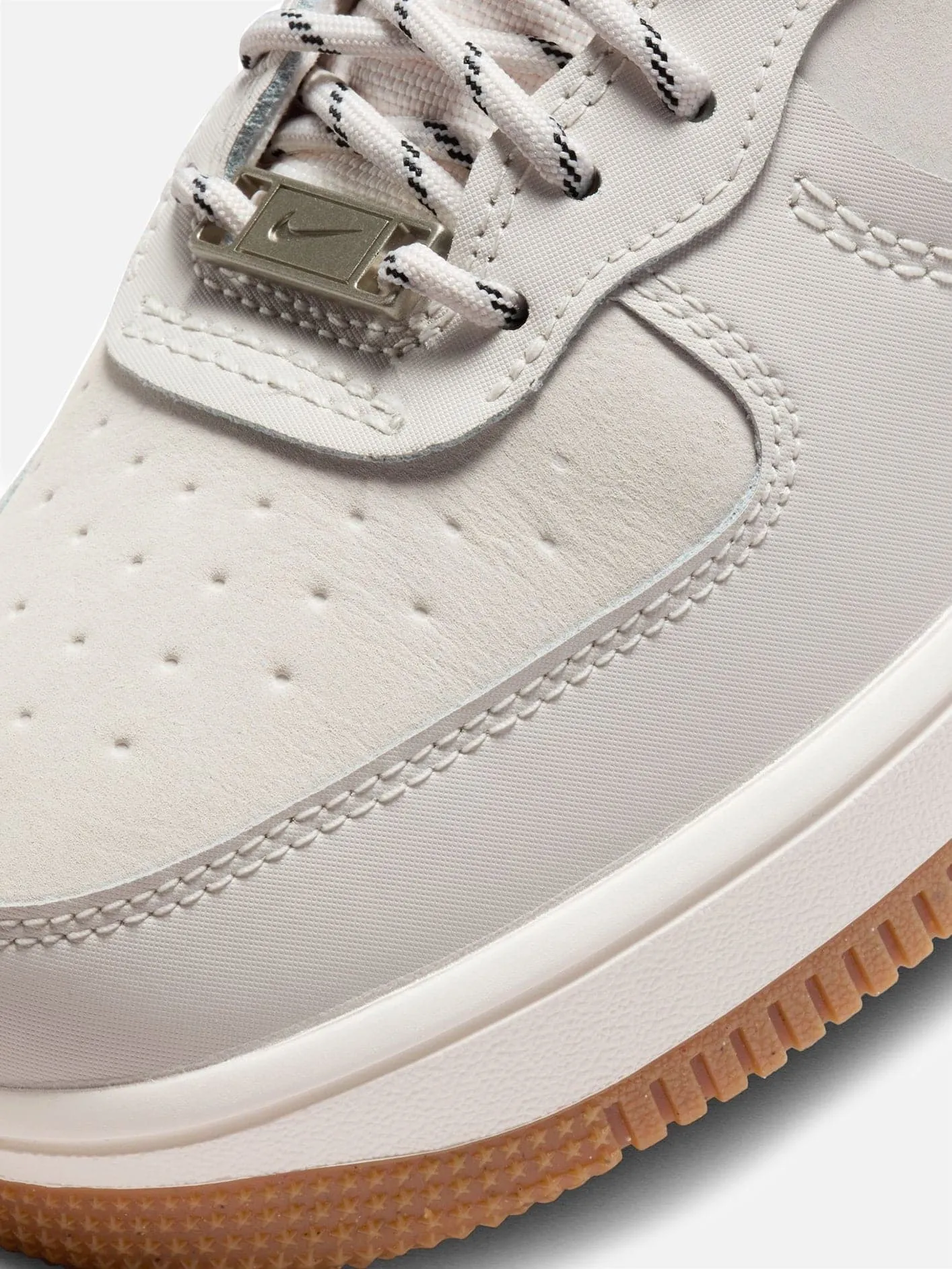 NIKE Air Force 1 Sculpt 