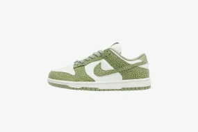 Nike Dunk Low PRM W - Oil Green/ Oil Green Treeline