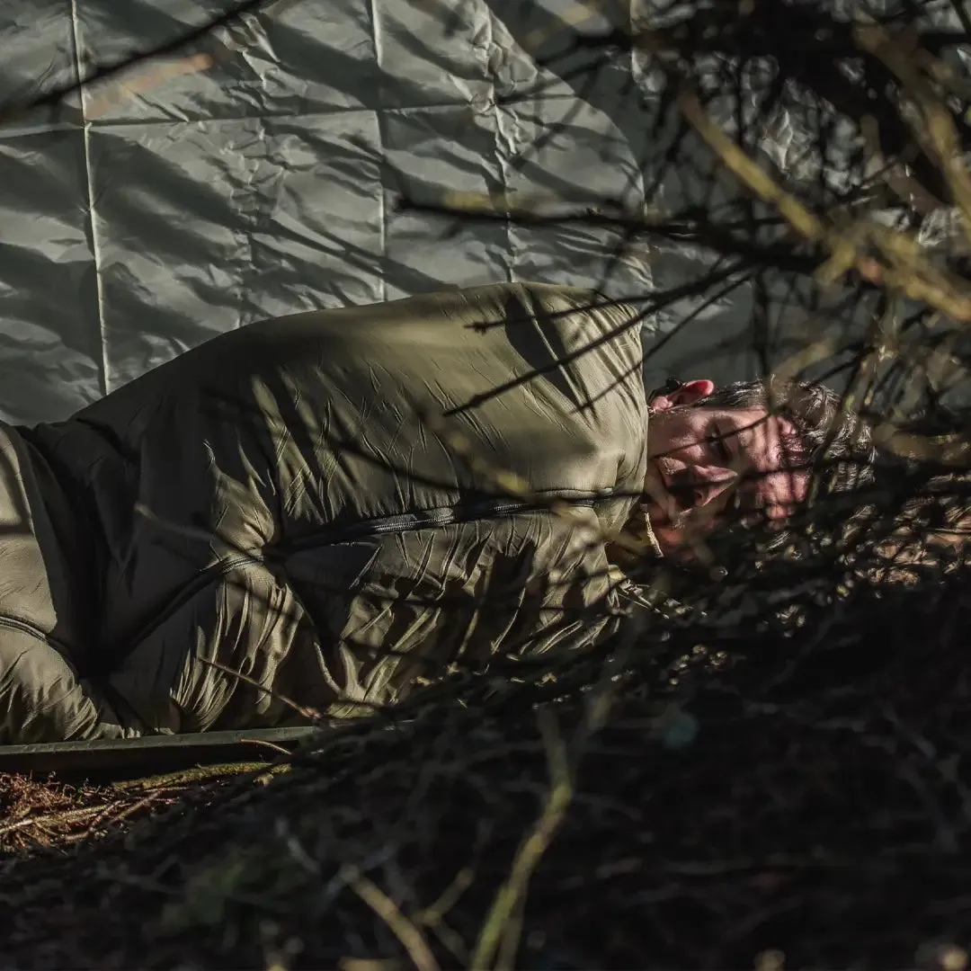 Snugpak Sleeping Bag: Comfort Away from City Lights