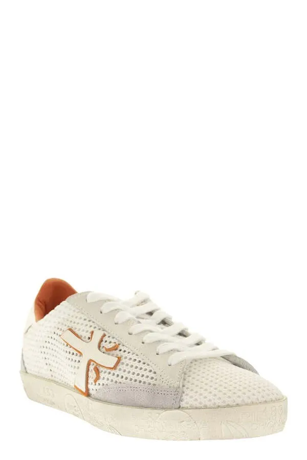 Steven D Sneakers - White