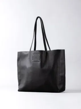 Tarn Leather Bucket Bag in Black