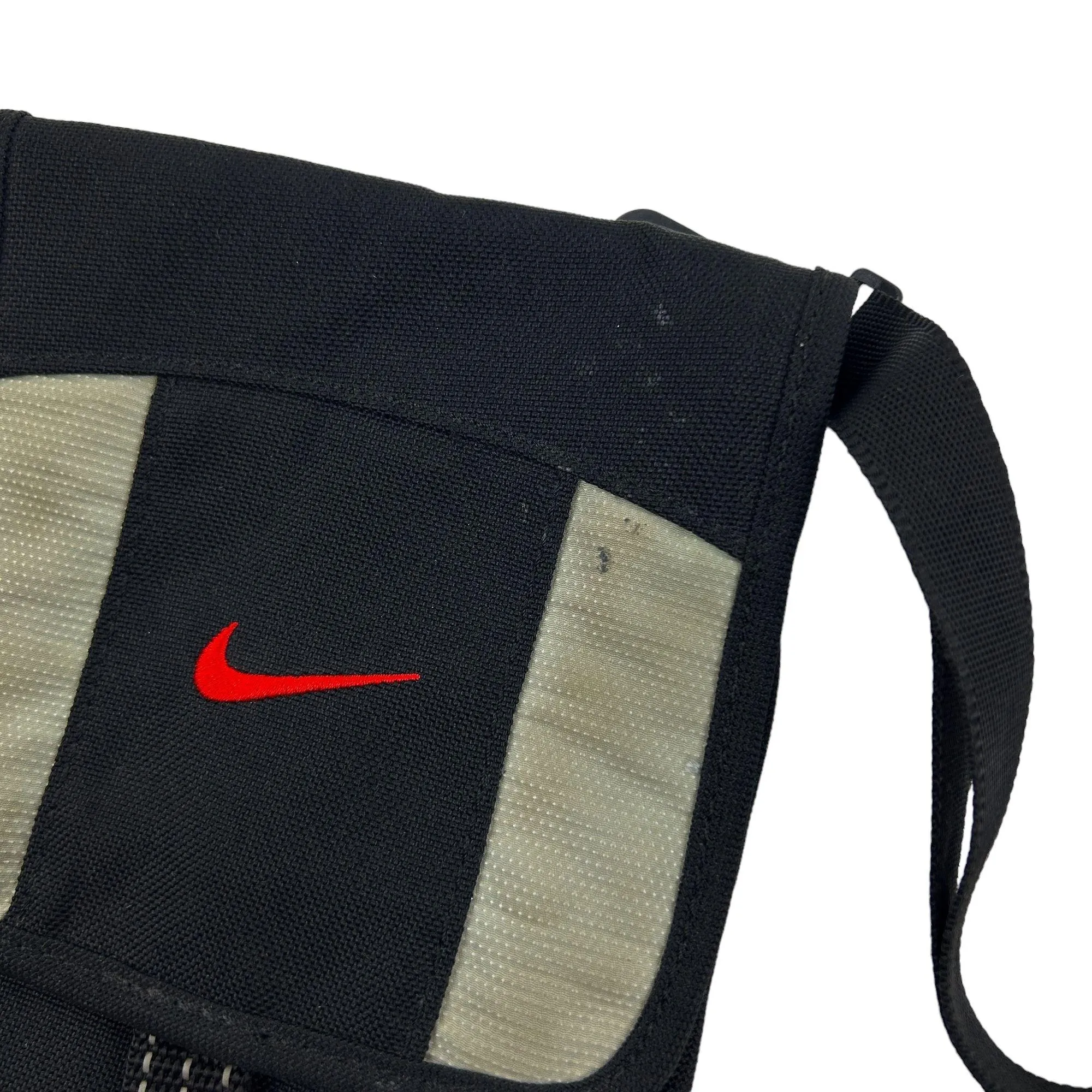 Vintage Nike Cross Body Bag